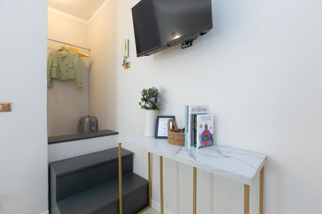 Tiny Studio Piazza Del Popolo Hotell Roma Eksteriør bilde